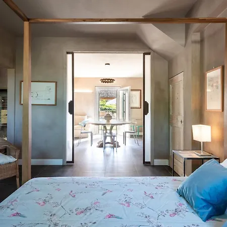 Villa Dianella 8&2, Emma Monterubbiano