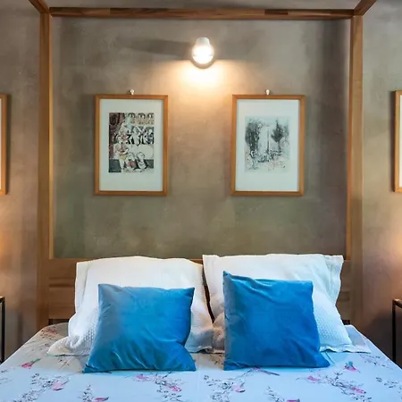 Dianella 8&2, Emma Villa *