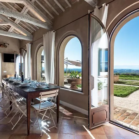 Villa Dianella 8&2, Emma *