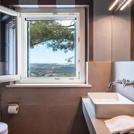 Villa Dianella 8&2, Emma