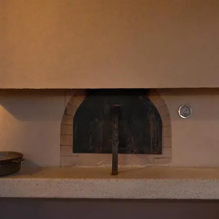 Villa Dianella 8&2, Emma